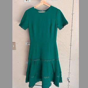 Oscar de la Renta short sleeve tiered dress in green
